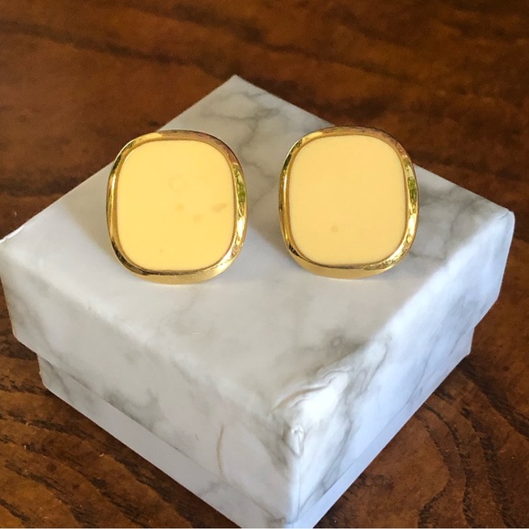Vintage Jewelry - Vintage cream enamel gold plated square earrings